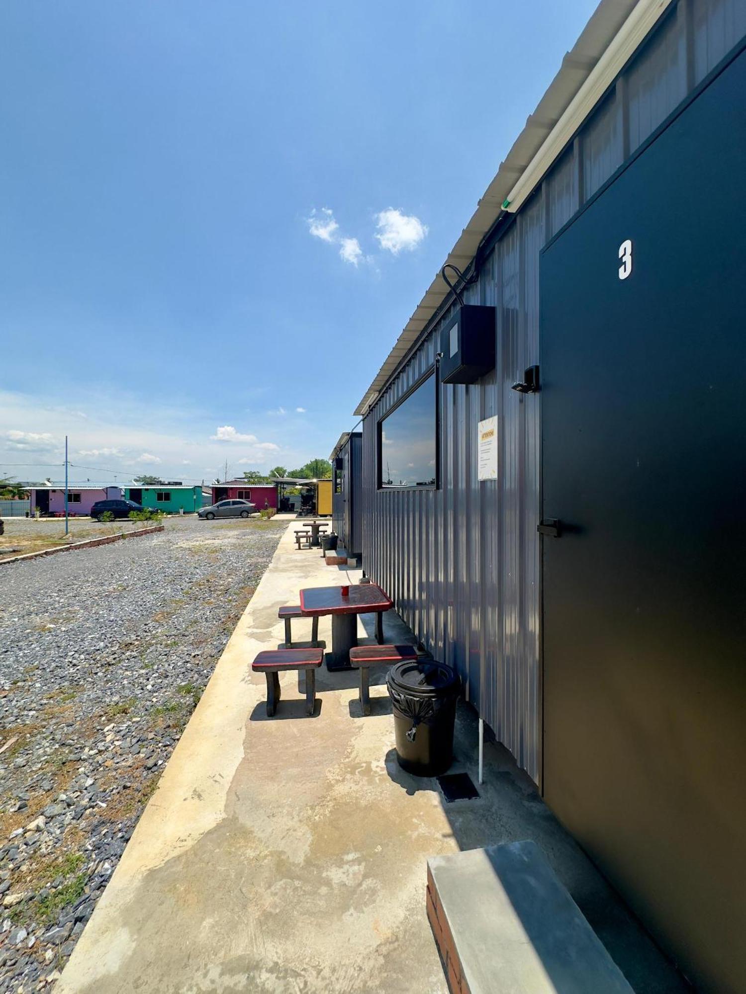 Padang Besar Gray Cabin Extérieur photo